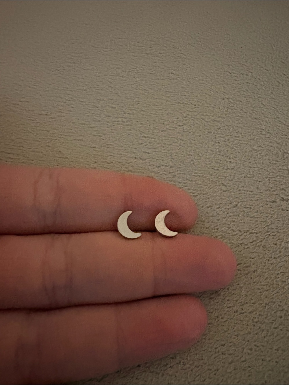 Crescent Moon Stud Earrings - Silver